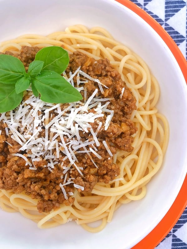 a recipe for spaghetti bolognese