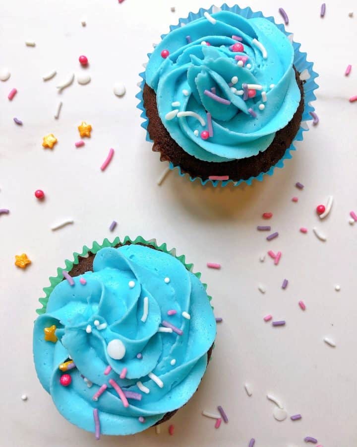 Cupcakes with blue Thermomix buttercream frosting
