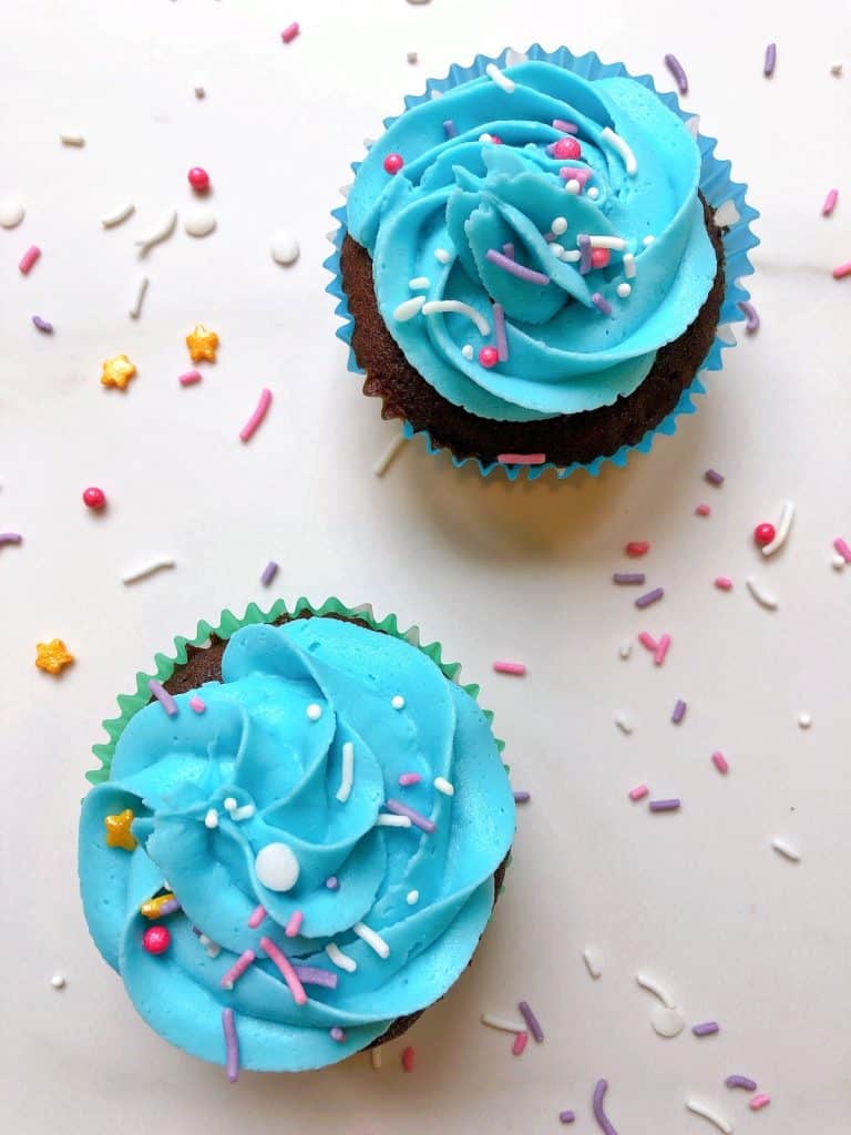 Cupcakes with blue Thermomix buttercream frosting