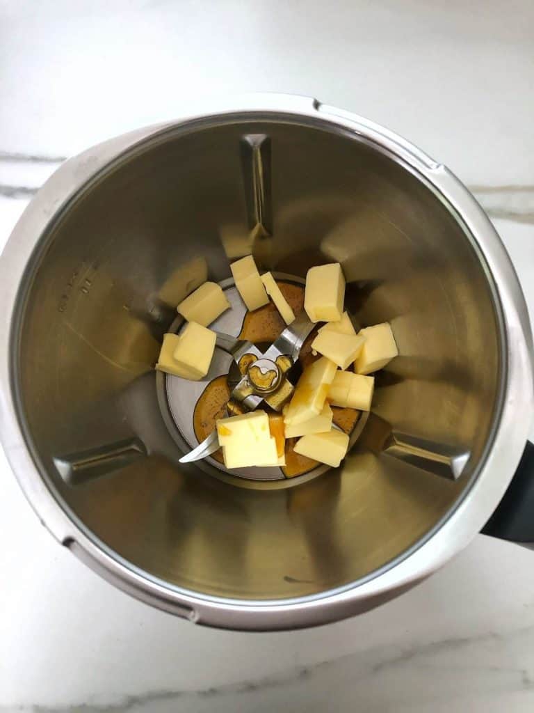 Butter cubes in thermomix.