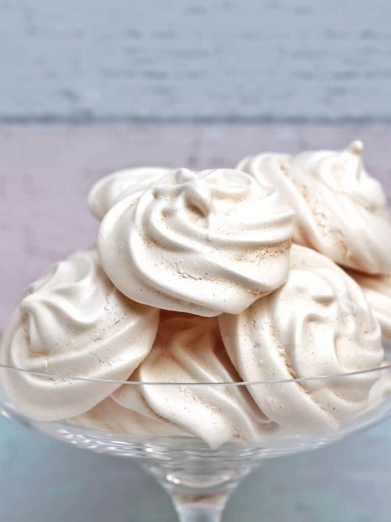 Bowl of Thermomix meringues