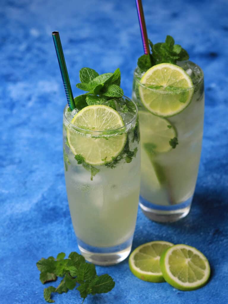 Thermomix Mojitos on blue background