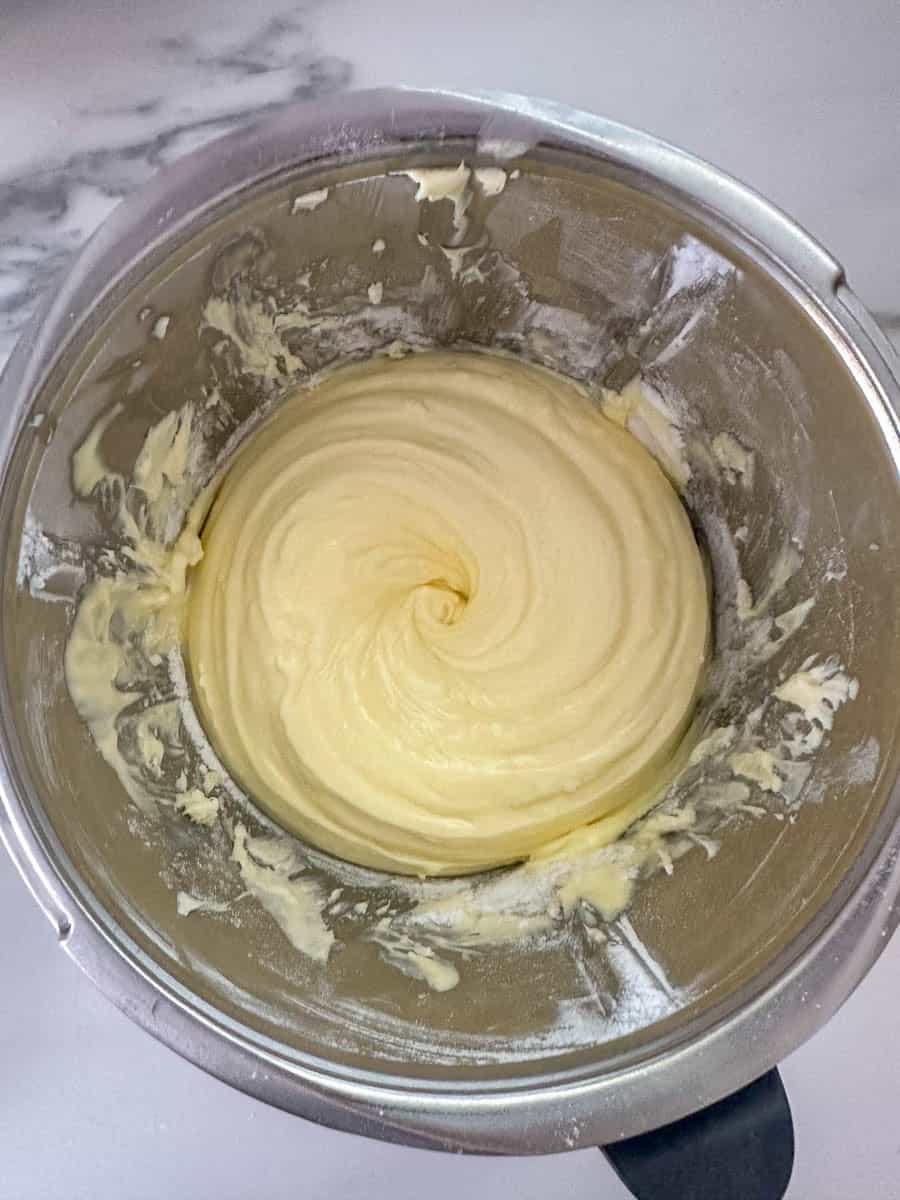 Thermomix Cheesecake filling in bowl. 