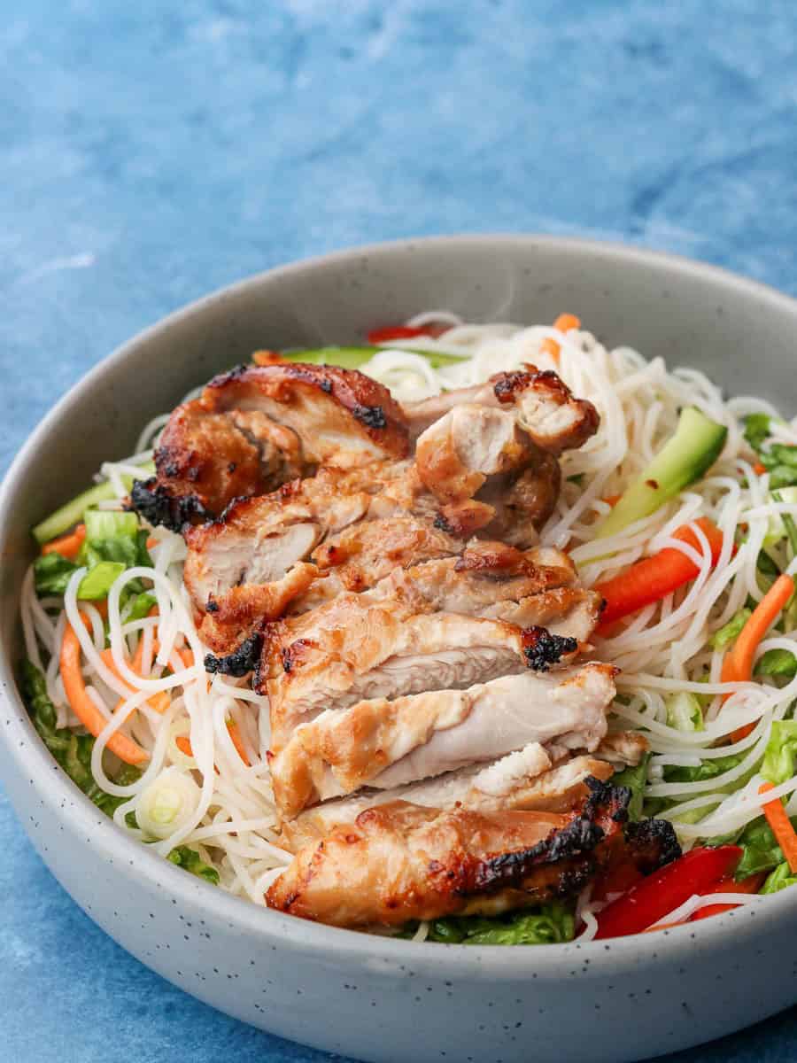 Vietnamese Air Fryer Lemongrass Chicken served on a noodle salad. 